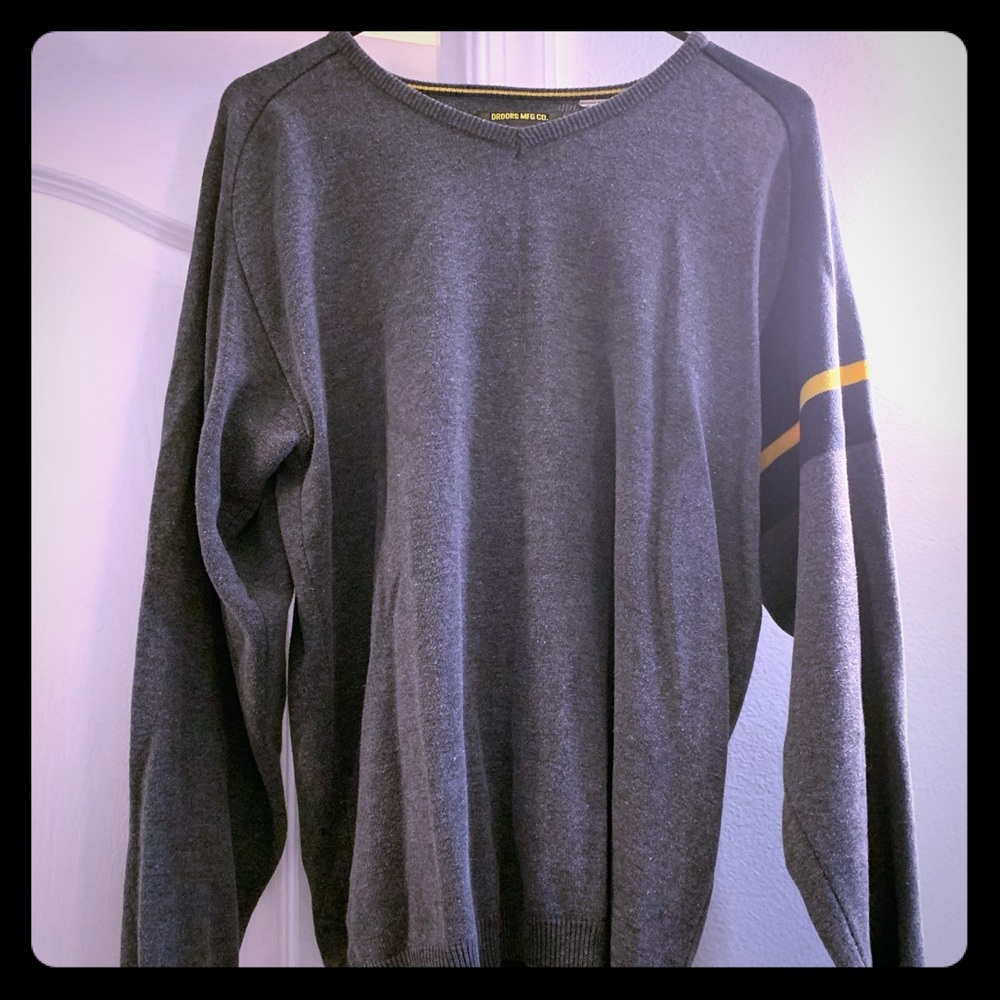 Droors MFG CO. Men’s sweater